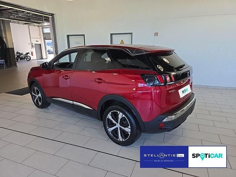 Gebraucht Peugeot 3008 Allure 131 PS (96 kW) 2023 Rot SUV
