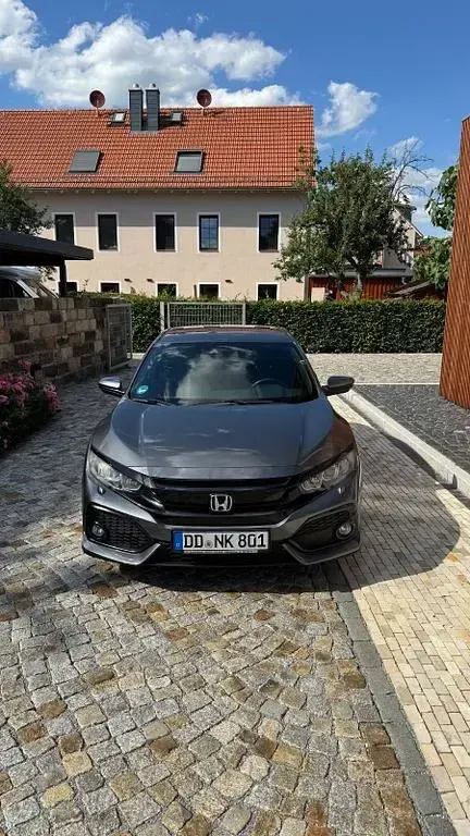 Gebraucht Honda Civic Elegance 129 PS (94 kW) 2017 Grau Limousine