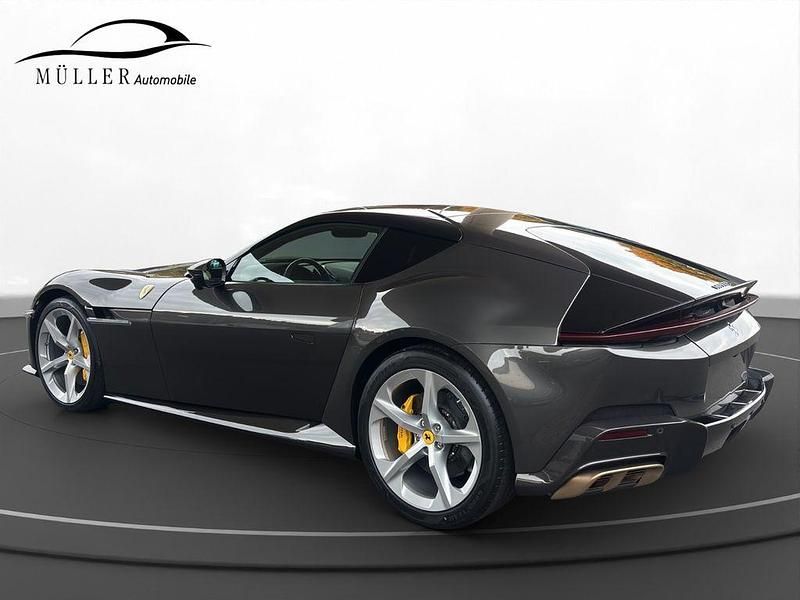 Neu Ferrari 12 Cilindri 829 PS (609 kW) 2025 Grau Coupé