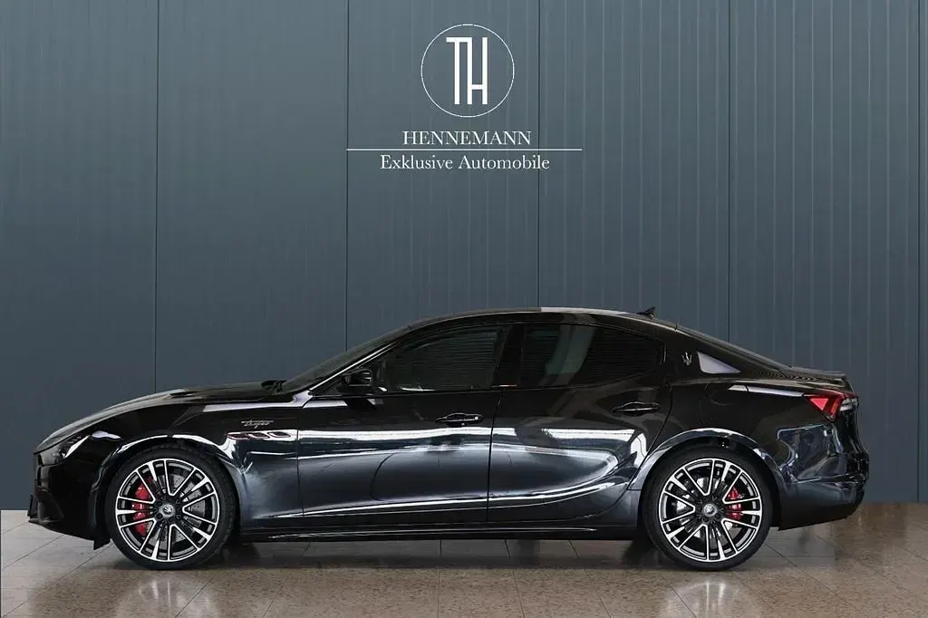 Gebraucht Maserati Ghibli 581 PS (427 kW) 2023 Schwarz Limousine