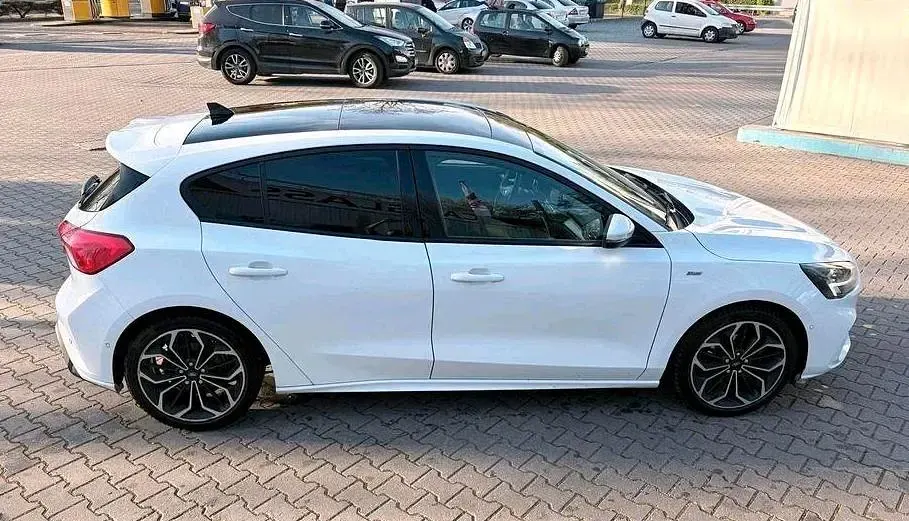 Brugt Ford Focus ST-Line 182 HK (133 kW) 2019 Hvid Sedan
