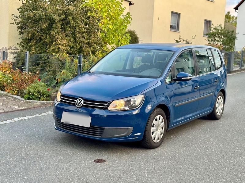 Blau Gebraucht 2011 VW Touran Comfortline Van / Kleinbus | 3.700 € (Superpreis) - Bild 1/4