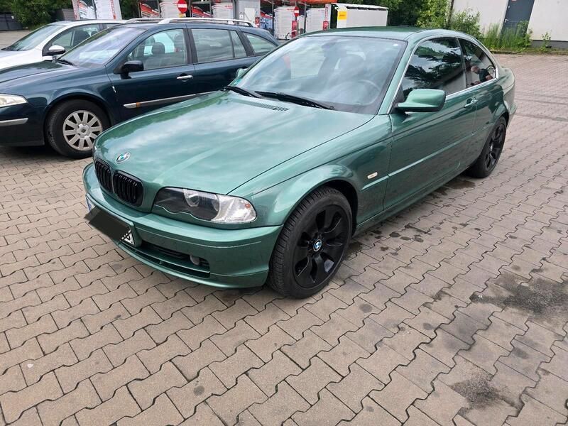 Grün Gebraucht 2000 BMW 320 Sport Line Coupé | 9.900 € - Bild 1/4