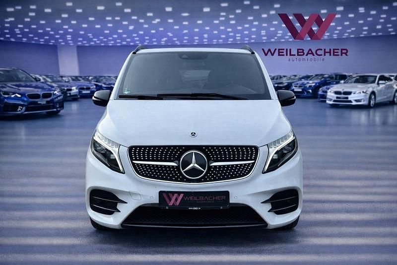 Gebraucht Mercedes V220 AMG line 163 PS (119 kW) 2022 Weiß Van / Kleinbus