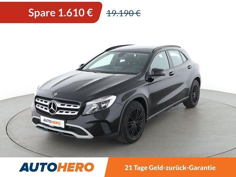 Schwarz Gebraucht 2018 Mercedes GLA180 SUV | 17.580 € (Fairer Preis) - Bild 1/3