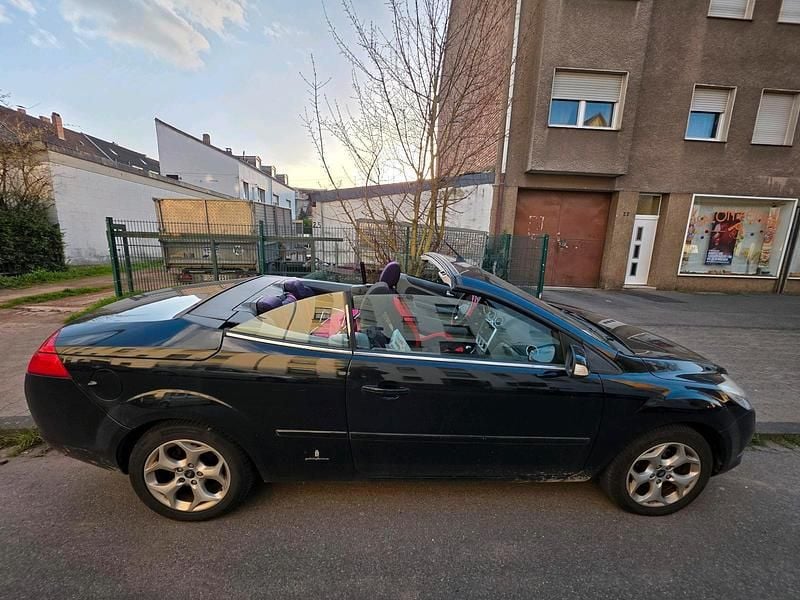 Gebraucht Ford Focus Cabriolet 101 PS (74 kW) 2008 Schwarz Cabrio