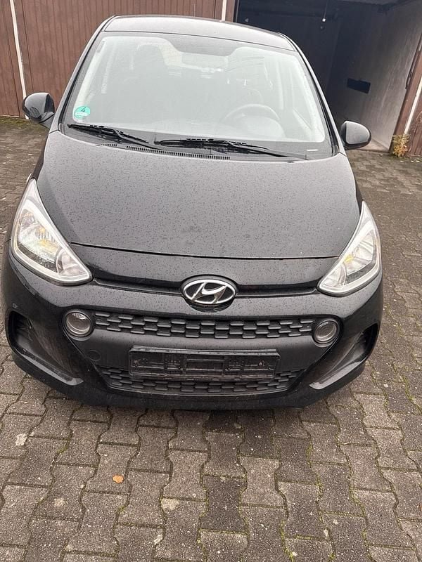 Schwarz Gebraucht 2018 Hyundai i10 Kleinwagen | 9.500 € (Fairer Preis) - Bild 1/4
