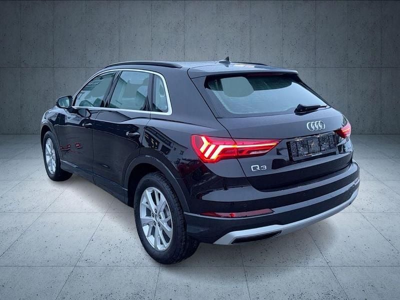 Gebraucht Audi Q3 Advanced Plus 150 PS (110 kW) 2024 Mythosschwarz metallic SUV
