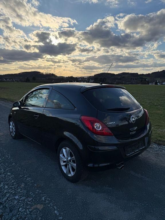 Gebraucht Opel Corsa Energy 69 PS (50 kW) 2014 Schwarz Kleinwagen