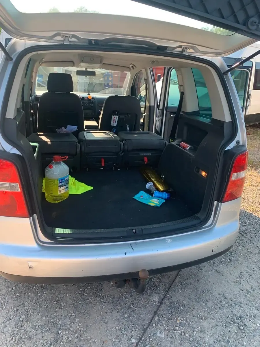 Gebraucht VW Touran 140 PS (102 kW) 2004 Grau Van / Kleinbus