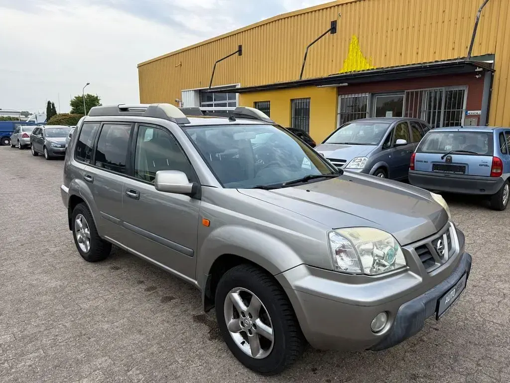 Gebraucht Nissan X-Trail Comfort 114 PS (83 kW) 2003 Braun SUV
