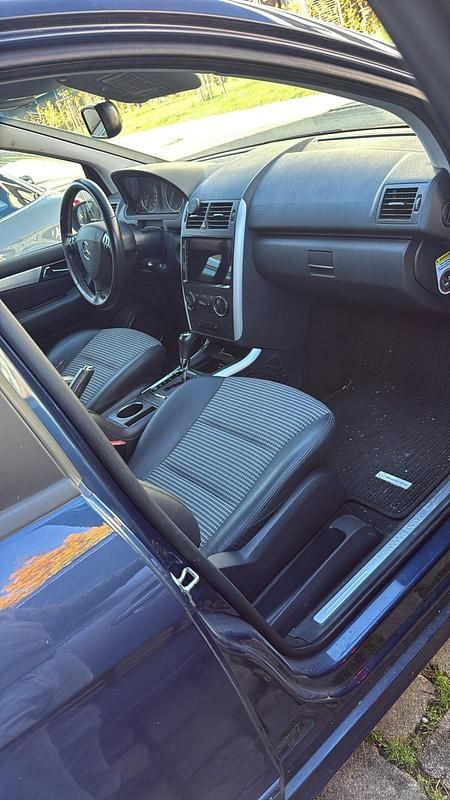 Blau Gebraucht 2008 Mercedes A180 Kombi | 3.650 € (Fairer Preis) - Bild 1/4