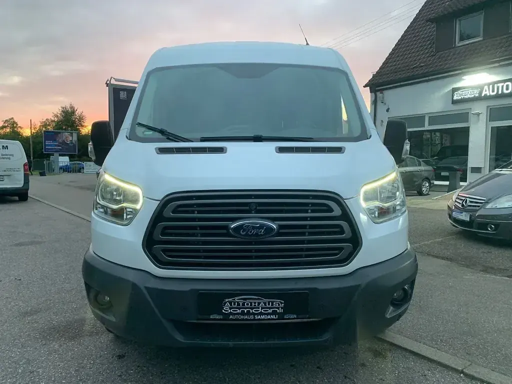 Gebraucht Ford Transit Trend 131 PS (96 kW) 2018 Weiß Limousine