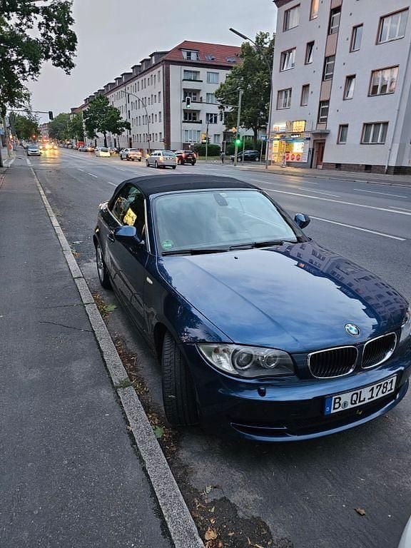 Gebraucht BMW 123 Cabriolet 204 PS (150 kW) 2010 Blau Cabrio