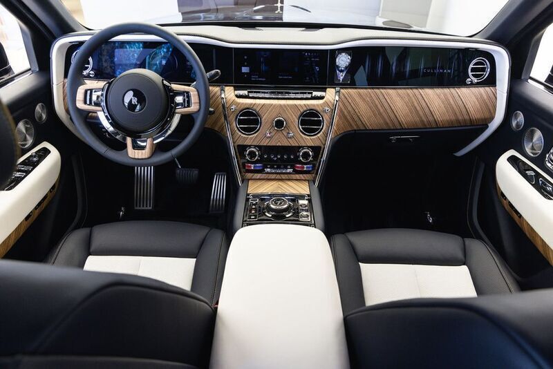 Gebraucht Rolls Royce Cullinan 571 PS (419 kW) 2025 Blau SUV