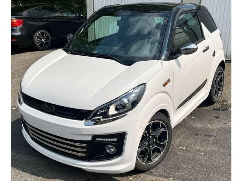 Second-hand Ligier JS50 2021 Alb Hatchback