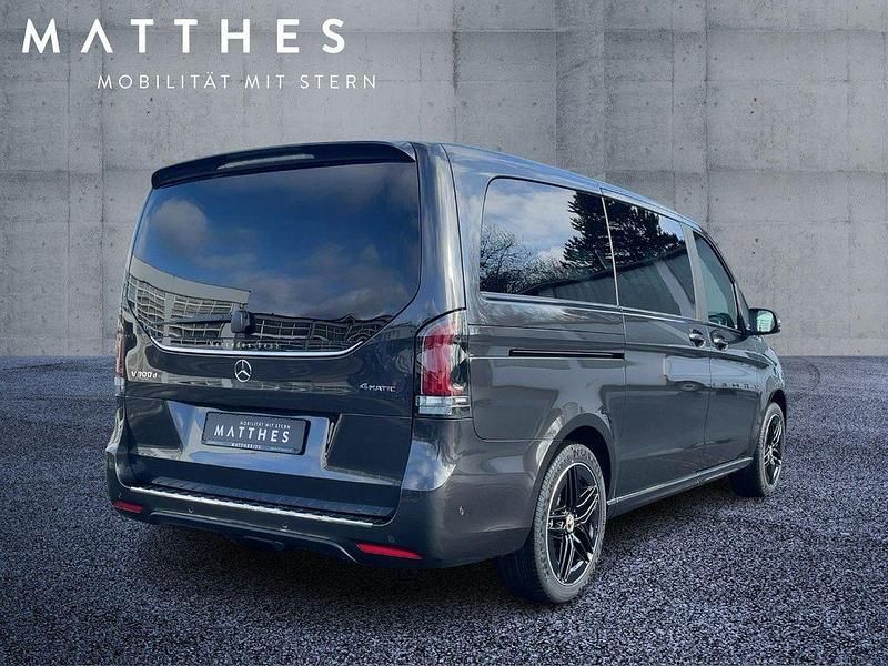 Gebraucht Mercedes V300 Exclusive 237 PS (174 kW) 2026 Grau Van / Kleinbus