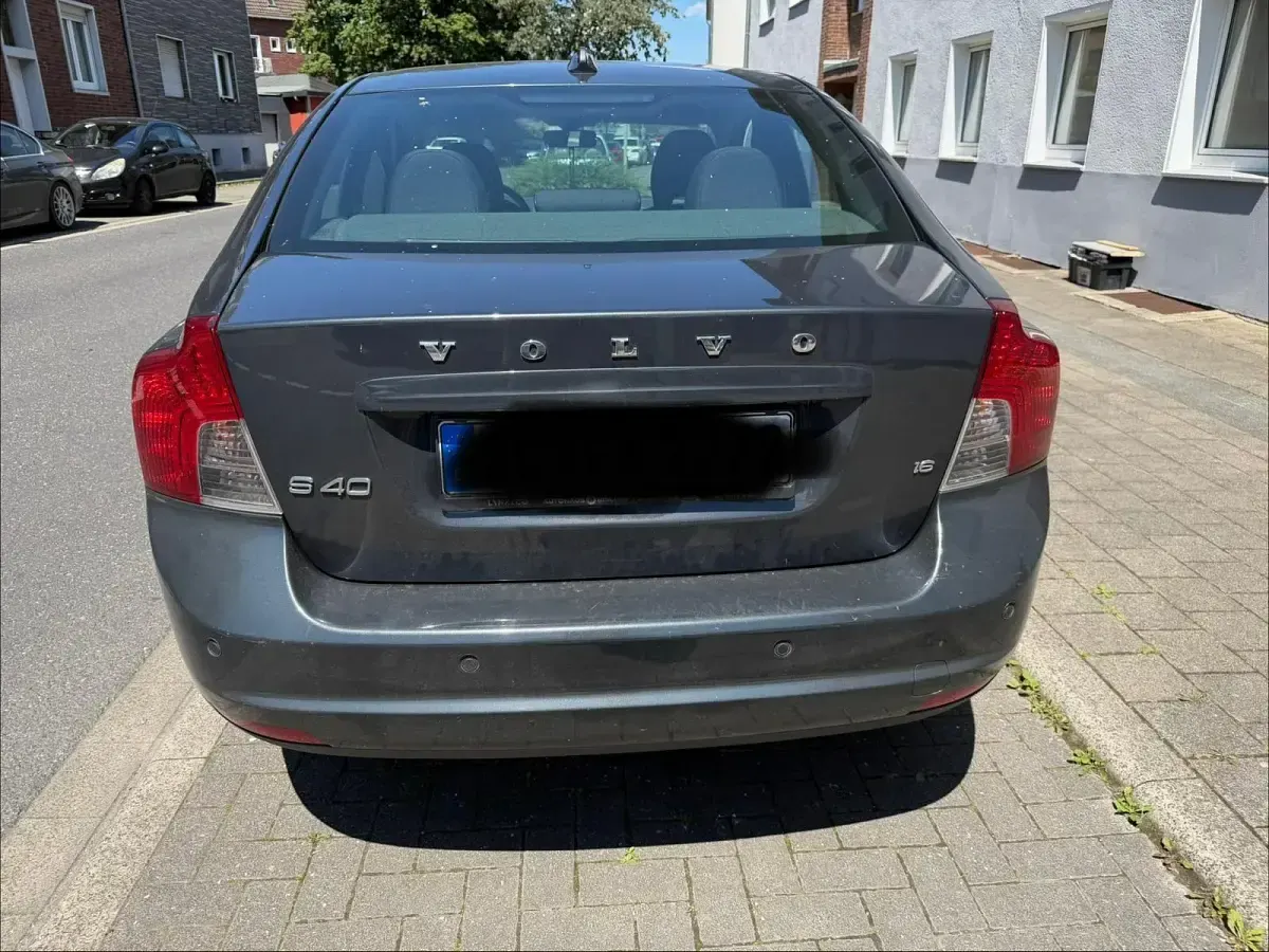 Gebraucht Volvo S40 101 PS (74 kW) 2010 Grau Limousine