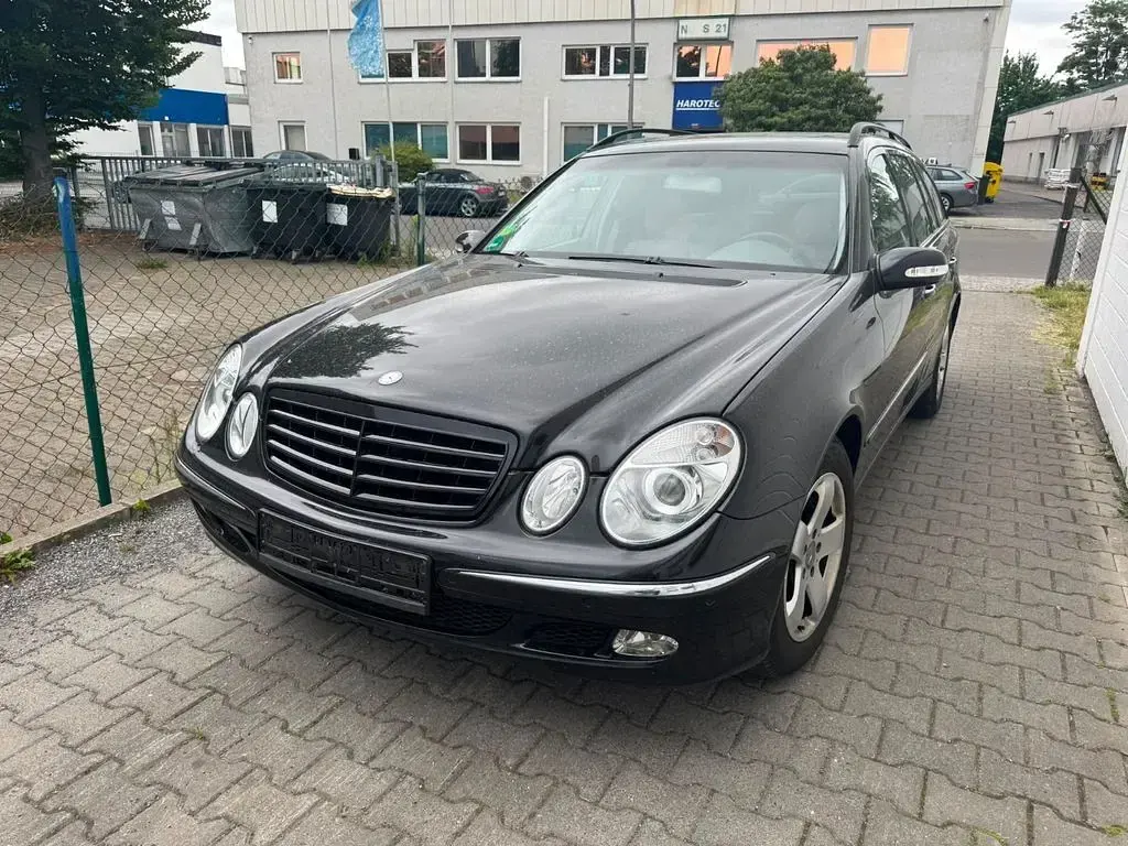Gebraucht Mercedes E320 Elegance 224 PS (164 kW) 2005 Limousine