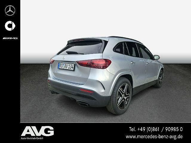Gebraucht Mercedes GLA200 AMG line 163 PS (119 kW) 2025 SUV