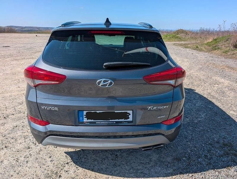 Gebraucht Hyundai Tucson Premium 177 PS (130 kW) 2016 Grau SUV