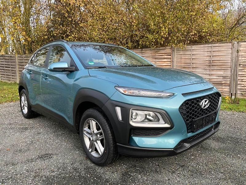 Blau Gebraucht 2020 Hyundai Kona Pure SUV | 12.900 € (Superpreis) - Bild 1/4