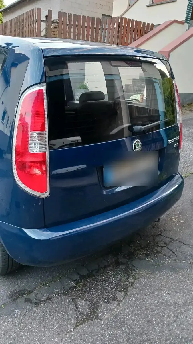 Gebraucht Skoda Roomster 70 PS (51 kW) 2009 Blau Van / Kleinbus
