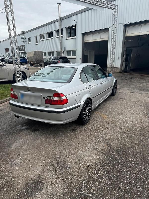 Gebraucht BMW 325 192 PS (141 kW) 2002 Silber Limousine