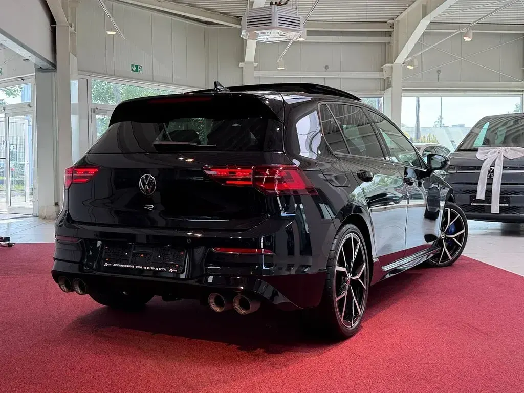 Gebraucht VW Golf VIII R 320 PS (235 kW) 2024 Schwarz Limousine