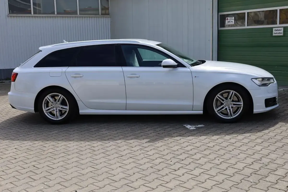 Gebraucht Audi A6 Ambiente 272 PS (200 kW) 2015 Weiß Kombi