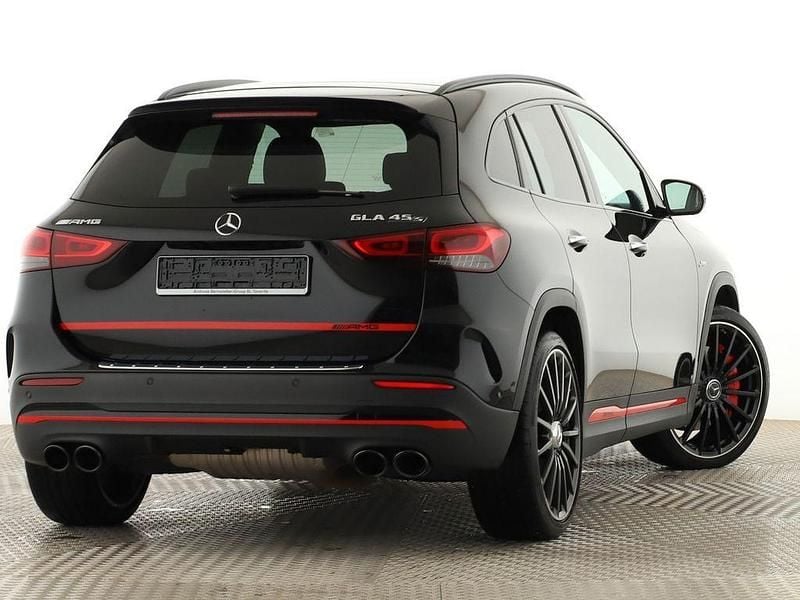 Gebraucht Mercedes GLA45 AMG AMG 421 PS (309 kW) 2021 Schwarz SUV
