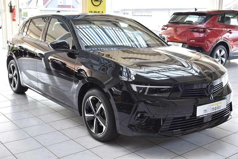 Gebraucht Opel Astra 131 PS (96 kW) 2024 Schwarz karbon schwarz met. Limousine