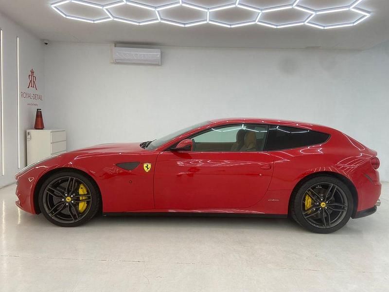 Usata Ferrari FF 659 CV (484 kW) 2012 Rosso Station wagon