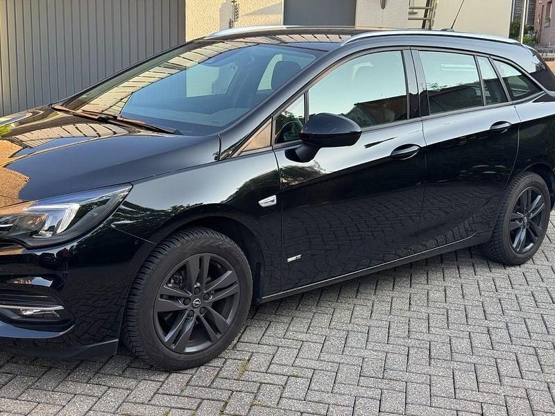 Gebraucht Opel Astra Design & Tech 110 PS (80 kW) 2022 Schwarz Kombi