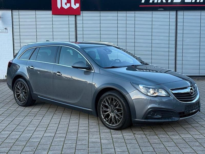 Grau Gebraucht 2015 Opel Insignia Country Tourer Kombi | 8.000 € (Guter Preis) - Bild 1/4
