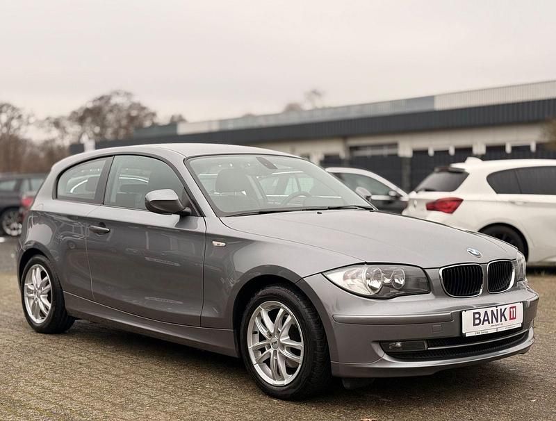 Gebraucht BMW 116 Advantage 116 PS (85 kW) 2010 Grau Kleinwagen