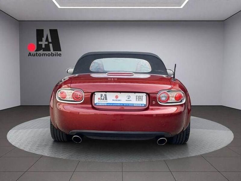 Gebraucht Mazda MX5 126 PS (92 kW) 2007 Carminarot metallic (metallic) Cabrio