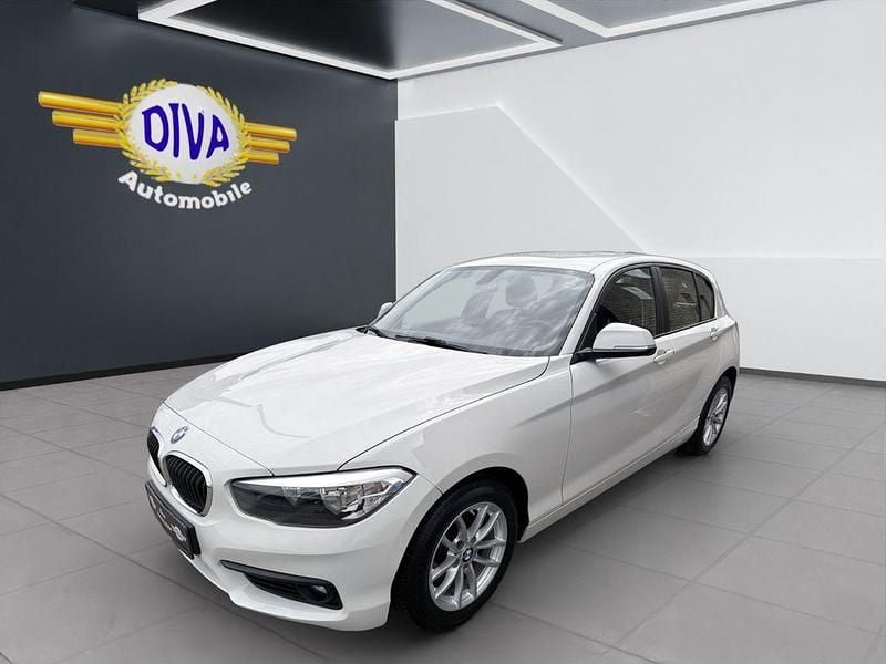 Weiß Gebraucht 2017 BMW 118 Advantage Kleinwagen | 10.999 € (Guter Preis) - Bild 1/4
