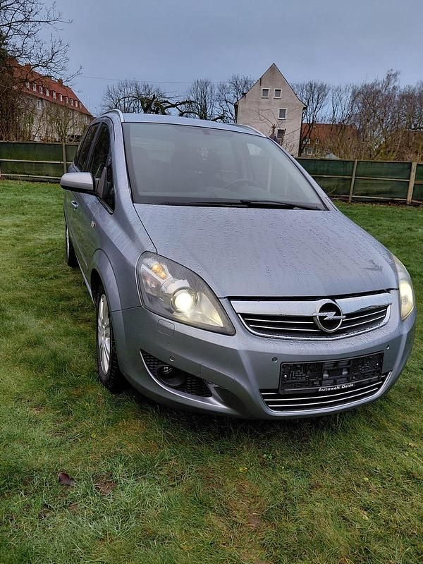 Gebraucht Opel Zafira 140 PS (102 kW) 2009 Grau Van / Kleinbus