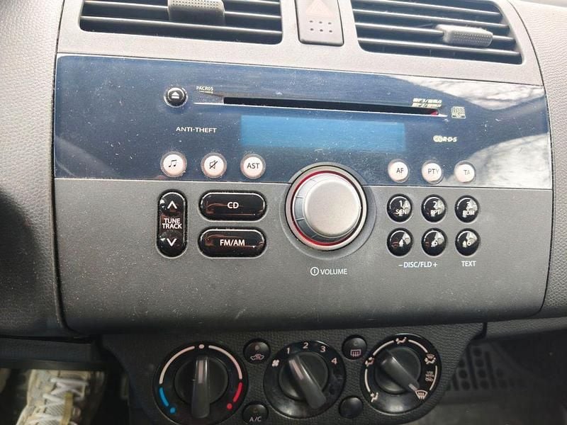 Gebraucht Suzuki Swift Comfort 102 PS (75 kW) 2008 Blau Kleinwagen