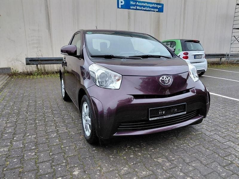 Violet Gebraucht 2009 Toyota iQ Basis Kleinwagen | 4.599 € (Teuer) - Bild 1/4