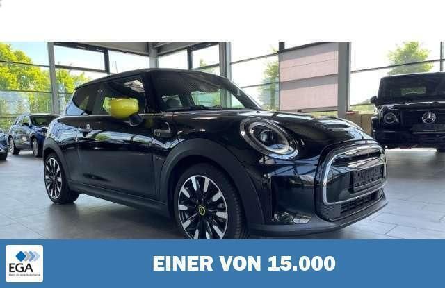 Usata Mini Cooper SE 135 kW (184 CV) 2023 Nero Utilitaria