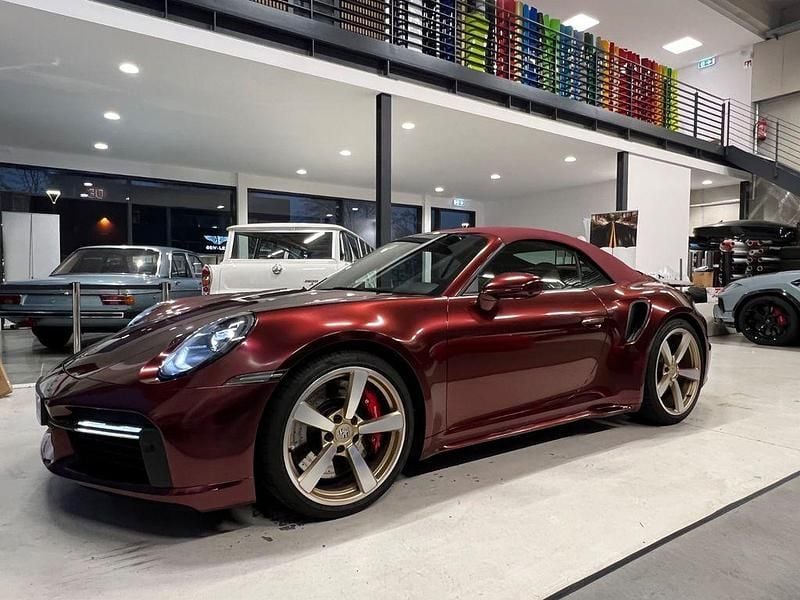 Rot Gebraucht 2024 Porsche 992 Cabrio | 197.000 € (Superpreis) - Bild 1/4