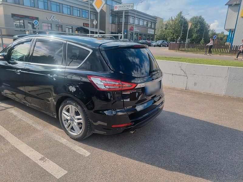 Gebraucht Ford S-MAX S 160 PS (117 kW) 2015 Schwarz Van / Kleinbus