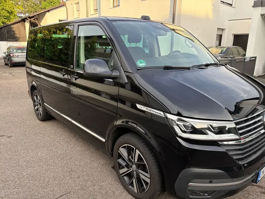 Gebraucht VW Multivan 204 PS (150 kW) 2021 Schwarz Van / Kleinbus