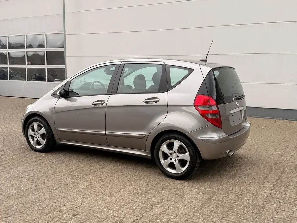 Gebraucht Mercedes A180 Avantgarde 109 PS (80 kW) 2006 Grau Limousine