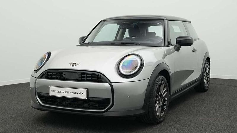 Grau Gebraucht 2024 Mini Cooper Classic Kleinwagen | 25.779 € (Fairer Preis) - Bild 1/4