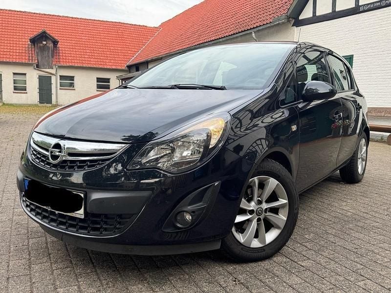 Schwarz Gebraucht 2014 Opel Corsa Active Kleinwagen | 5.499 € (Fairer Preis) - Bild 1/4