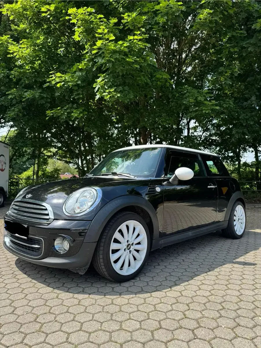 Gebraucht Mini Cooper 122 PS (89 kW) 2012 Schwarz Kleinwagen