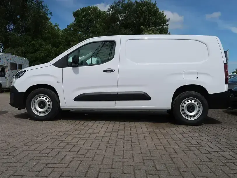 Neu Fiat Doblò 2026 Weiss Van / Kleinbus